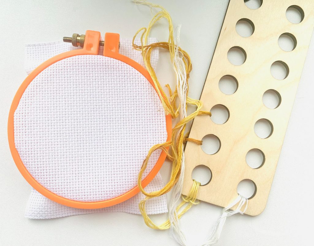 How to stitch. What is floss organizer? Stitching tips.