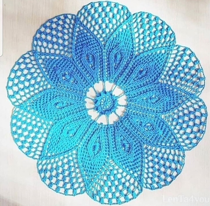 4 free crochet patterns for daisy napkins