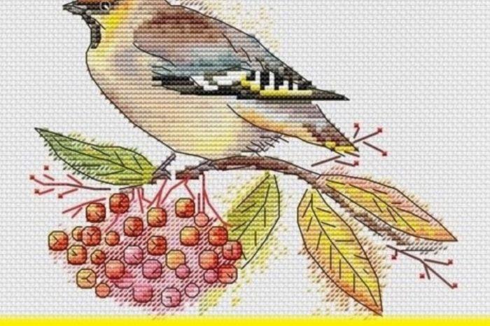 “Autumn Bird” – free cross stitch pattern
