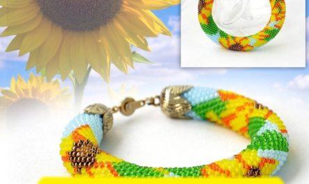 Free beading bracelet pattern with sunflower design.
