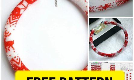 Free beading necklace pattern with Christmas deer design.